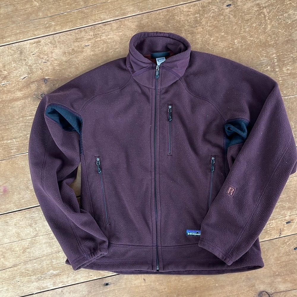 Patagonia lightweight R4 Jacket